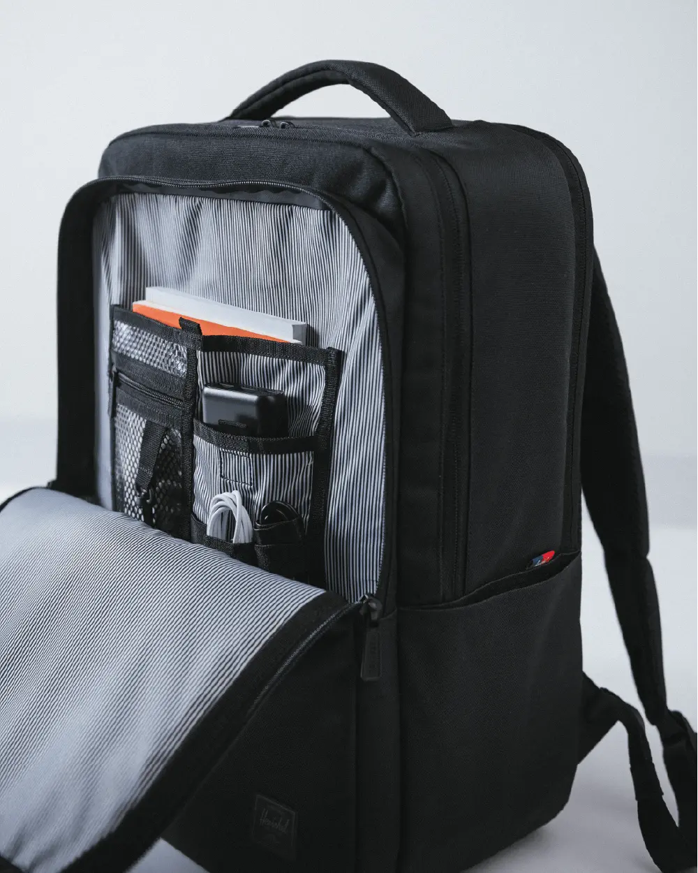 Herschel store tech bag